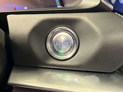 Used 2026 Chevrolet Corvette Stingray Premium Cpe w/ Z51 Performance Package image 26