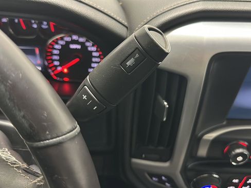 Used 2015 GMC Sierra 1500 SLT w/ SLT Crew Cab Value Package image 13