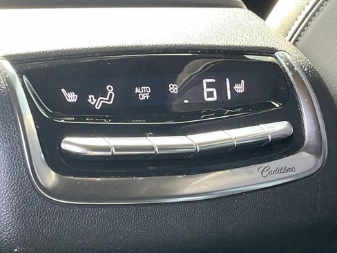 Used 2022 Cadillac XT6 Sport w/ Technology Package AWD/4WD image 18