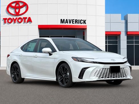 New 2026 Toyota Camry Hybrid FWD image 7