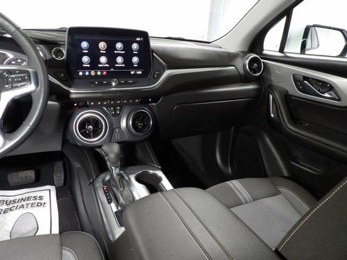 Used 2025 Chevrolet Blazer LT image 14