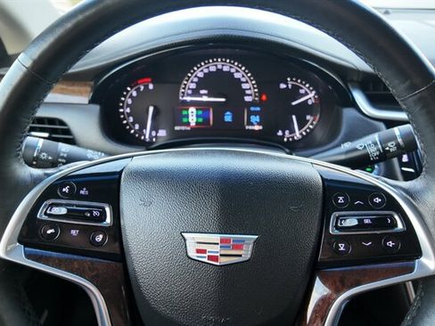 Used 2017 Cadillac XTS Luxury image 5