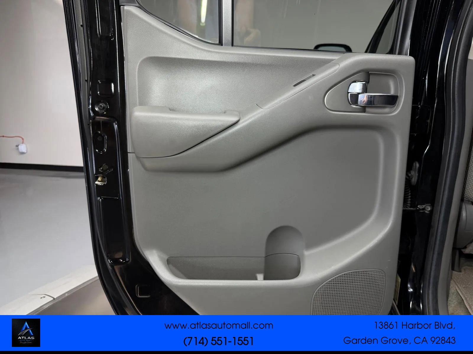 Used 2014 Nissan Frontier SV w/ SV Value Truck Package RWD image 15