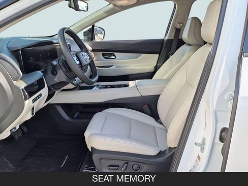 Certified 2025 Nissan Murano SL AWD/4WD image 14