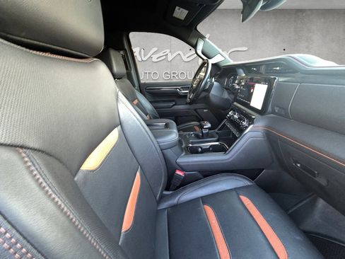 Used 2022 GMC Sierra 1500 AT4 image 29