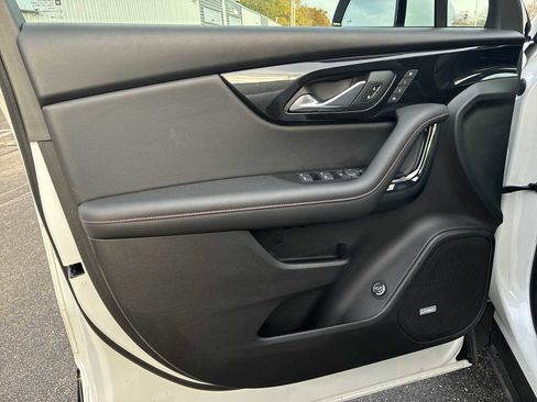 Certified 2023 Chevrolet Blazer RS w/ Driver Confidence II Package image 23