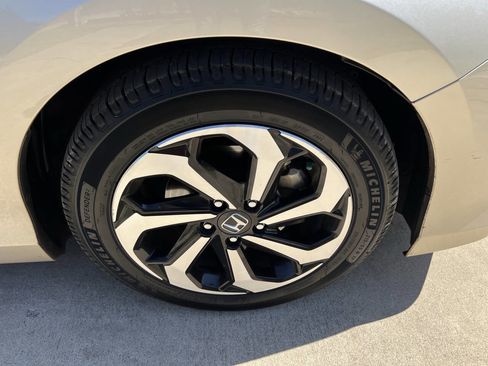 Used 2017 Honda Accord EX-L image 17