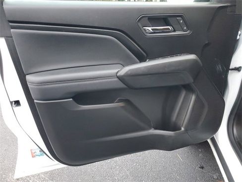 Certified 2024 Chevrolet Colorado LT w/ LT Convenience Package image 18