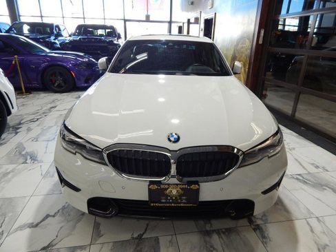 Used 2021 BMW 330i xDrive Sedan w/ Premium Package image 3