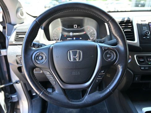 Used 2018 Honda Ridgeline RTL image 18