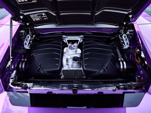 Used 2024 Lamborghini Huracan EVO image 24