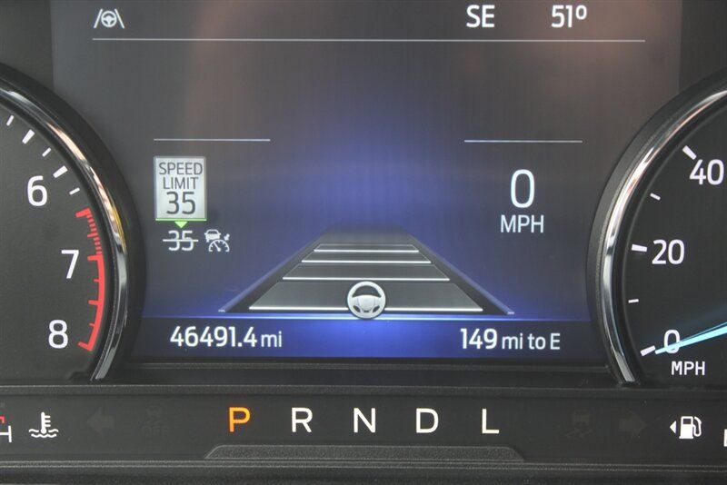 Used 2023 Ford Explorer XLT w/ Equipment Group 202A AWD/4WD image 5