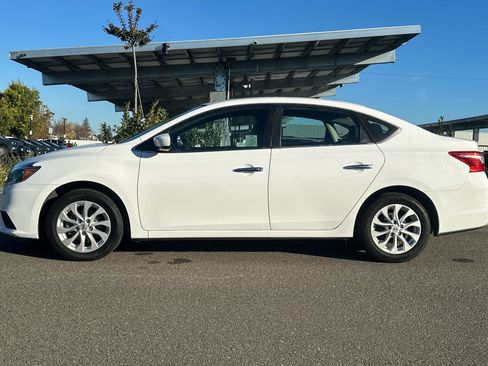 Used 2018 Nissan Sentra SV image 7