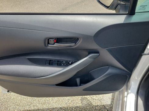 Used 2026 Toyota Corolla LE FWD image 13