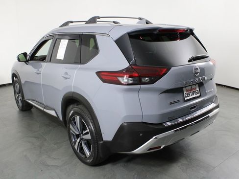 Certified 2023 Nissan Rogue Platinum w/ Platinum Premium Package FWD image 4