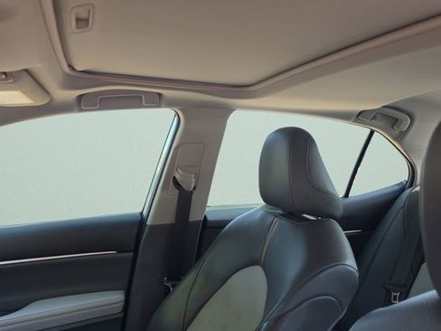 Used 2020 Toyota Camry XLE w/ Driver Assist Package image 20