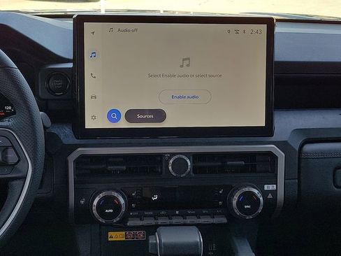 Used 2024 Toyota Tacoma Limited w/ Limited Package (LT) image 10