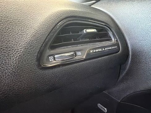 Used 2016 Dodge Challenger SXT Plus RWD image 22