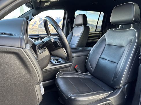 Used 2021 GMC Yukon XL SLT image 18