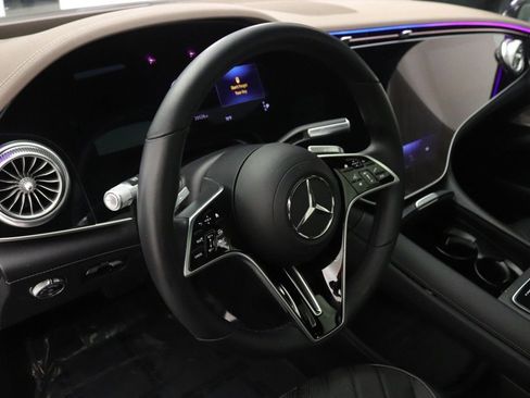 Certified 2023 Mercedes-Benz EQS 580 580 image 17