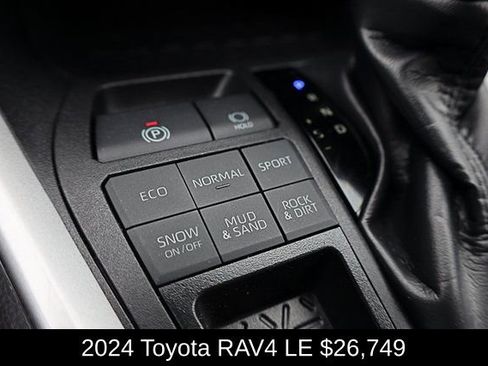 Used 2024 Toyota RAV4 LE image 15
