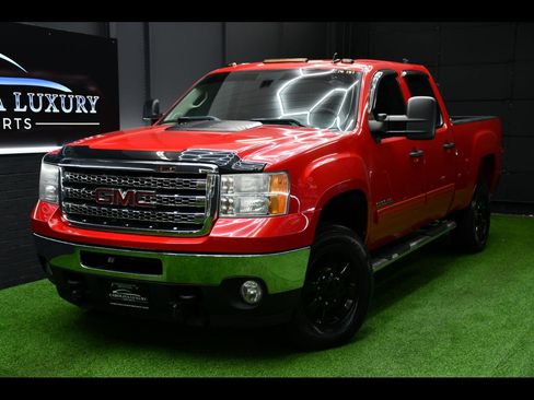 Used 2014 GMC Sierra 3500 SLE w/ SLE Preferred Package AWD/4WD image 1