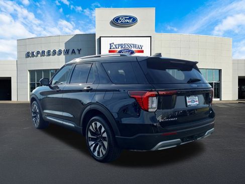 Used 2025 Ford Explorer Platinum w/ LUX Leather Package image 8