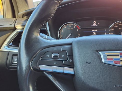 Certified 2022 Cadillac XT6 Luxury image 28