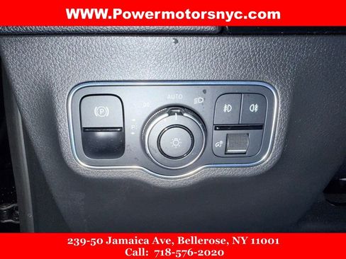 Used 2021 Mercedes-Benz GLA 250 4MATIC w/ Premium Package image 24