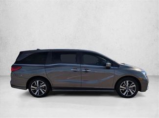 Used 2021 Honda Odyssey Touring video 4
