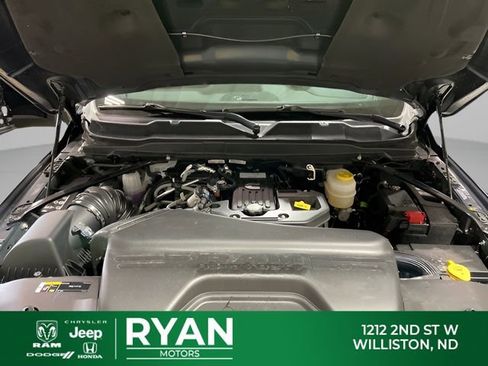New 2026 RAM 2500 Laramie w/ Night Edition AWD/4WD image 48