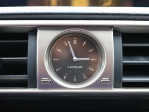 Used 2016 Lexus IS 200t image 20