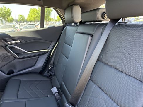 Certified 2025 BMW X2 xDrive28i AWD/4WD image 33