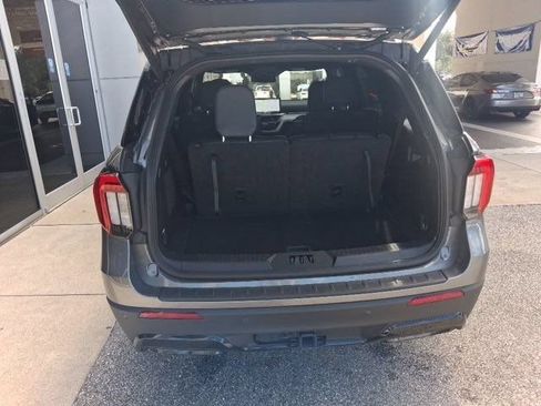 Used 2026 Ford Explorer ST-Line w/ ST-Line Street Pack RWD image 6