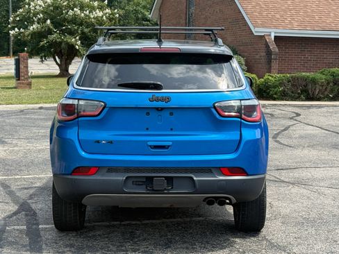 Used 2017 Jeep Compass Limited AWD/4WD image 5