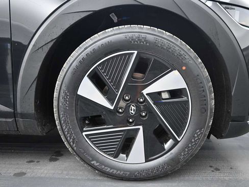 New 2025 Hyundai Ioniq 5 SE image 10