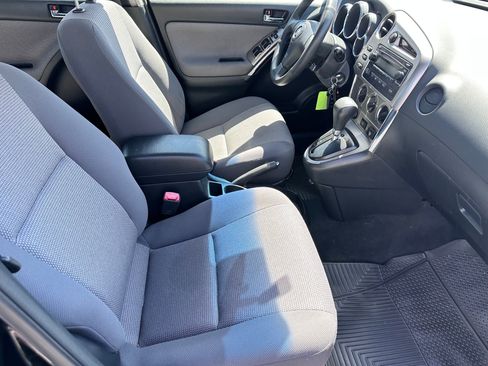 Used 2007 Toyota Matrix XR FWD image 10