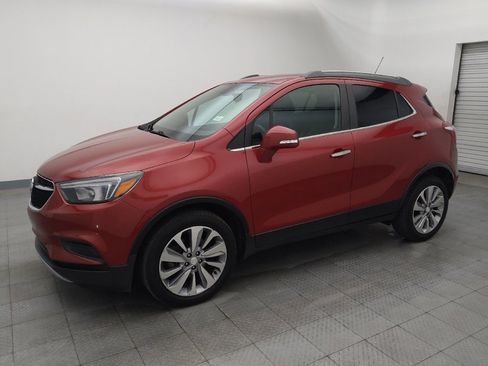 Used 2018 Buick Encore Preferred image 3