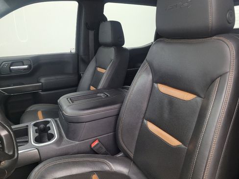 Used 2020 GMC Sierra 1500 AT4 w/ AT4 Premium Package AWD/4WD image 17