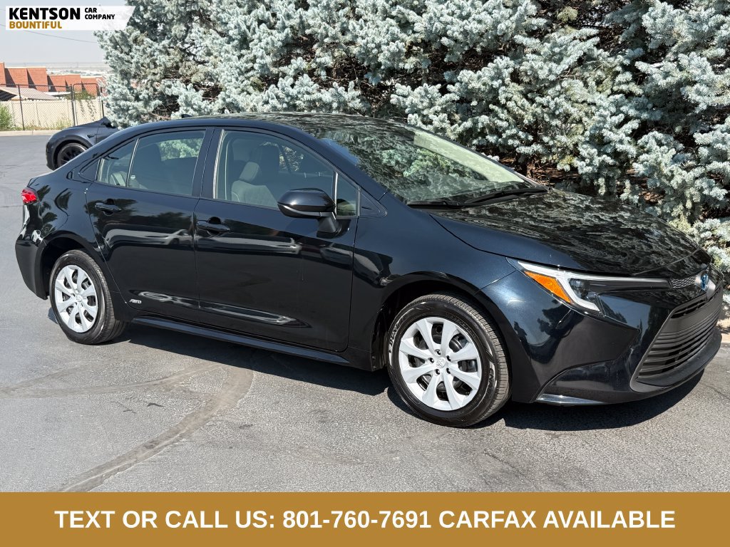 Used 2025 Toyota Corolla LE AWD/4WD image 11