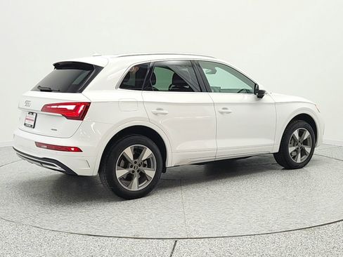 Used 2023 Audi Q5 2.0T Premium w/ Convenience Package image 5