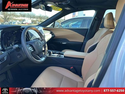 Used 2025 Lexus RX 350h image 19