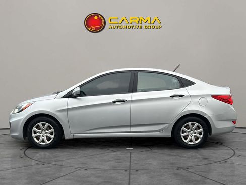 Used 2012 Hyundai Accent GLS image 3