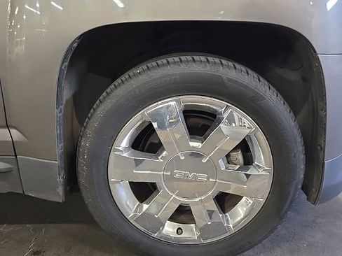 Used 2010 GMC Terrain SLT w/ Cargo Package image 16