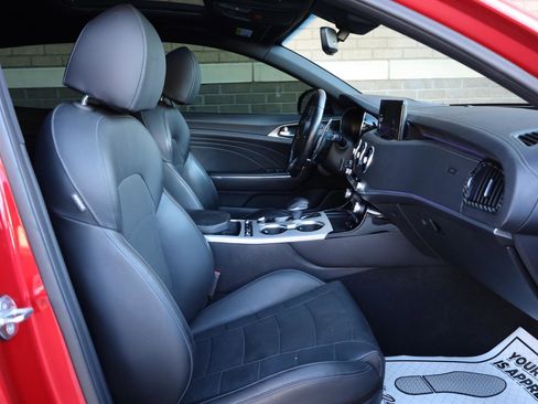 Used 2023 Kia Stinger GT2 RWD image 27