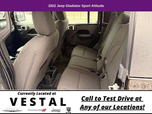 Used 2022 Jeep Gladiator Sport AWD/4WD image 14