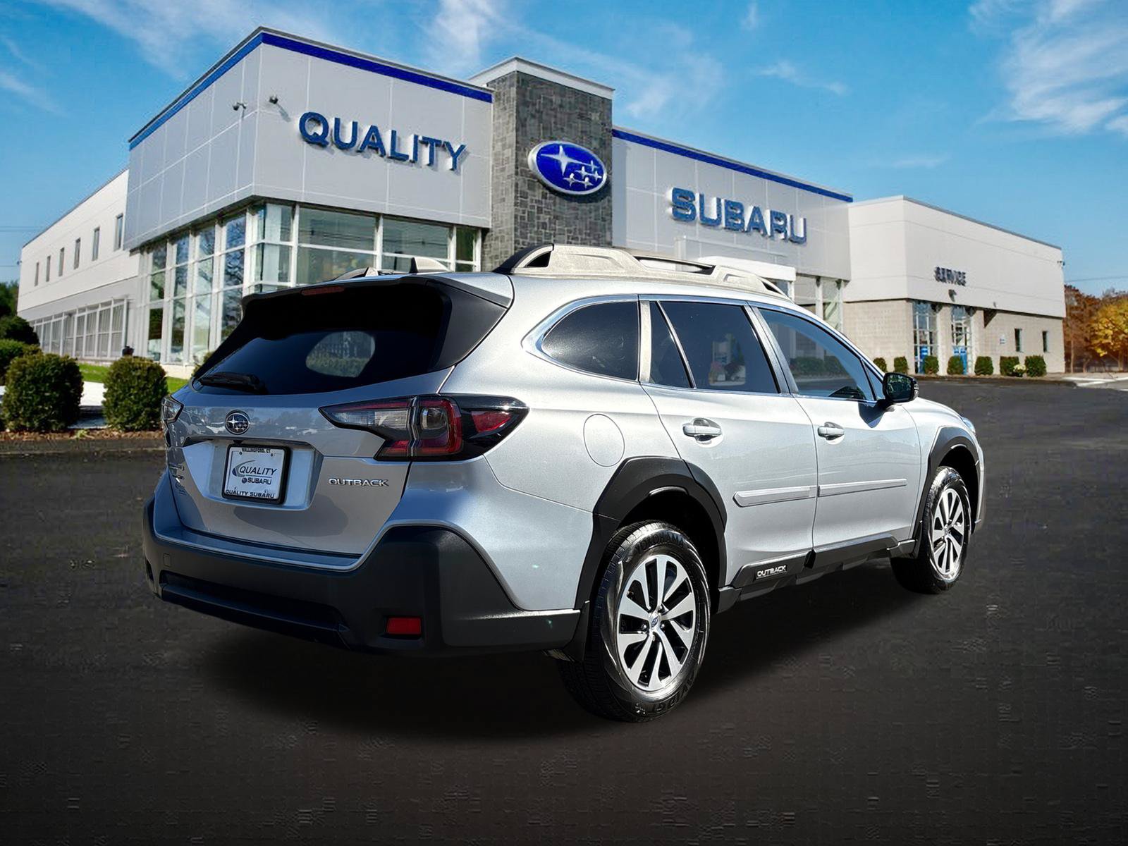 Used 2024 Subaru Outback Premium AWD/4WD image 4