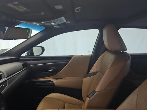 Used 2019 Lexus ES 350 w/ Premium Package FWD image 11
