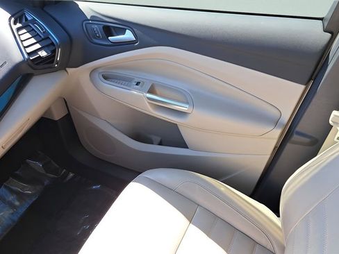 Used 2018 Ford Escape Titanium w/ Ford Safe & Smart Package image 16