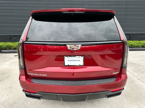 Used 2022 Cadillac Escalade Sport Platinum RWD image 13
